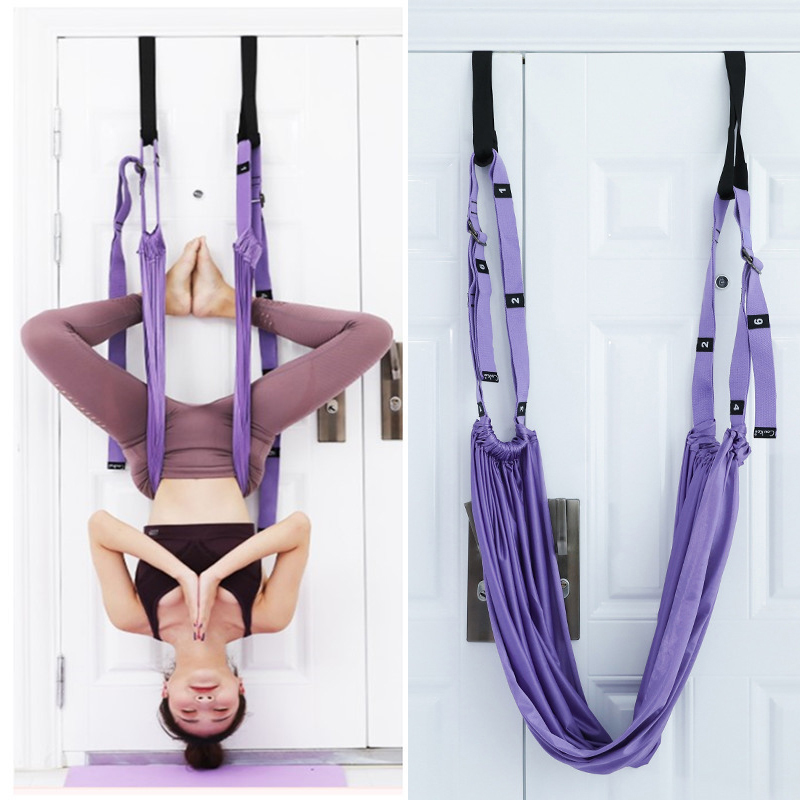 Adjustable yoga stretch belt with foam-covered door ends - Main product view
