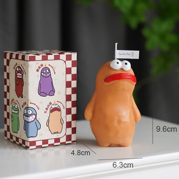 Clay monster aromatherapy candle with expressive figurine design - Product view 6