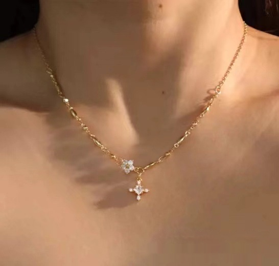 Women's titanium steel snowflake pendant necklace with mixed-gem-inlaid geometric design - Product view 6