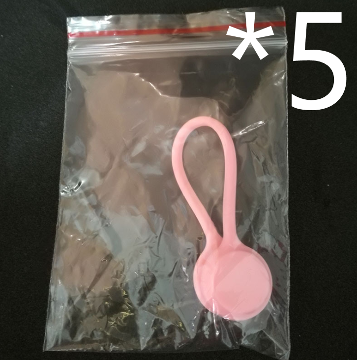 Magnetic silicone cable winder for chargers, earphones, and data cables - Product view 3