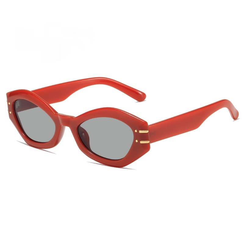 Women’s cat-eye sunglasses with plastic frame and UV400 lenses - Product view 1