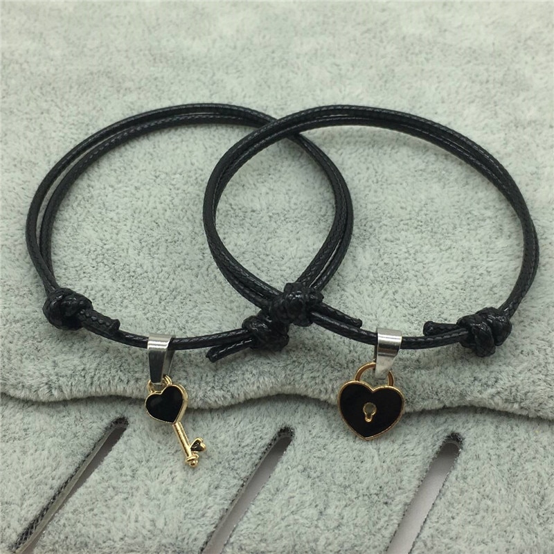 Small key love couple bracelet in a choice of colors - Main product view