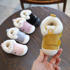 Toddler velvet shoes with warm non-slip sole - Main product view