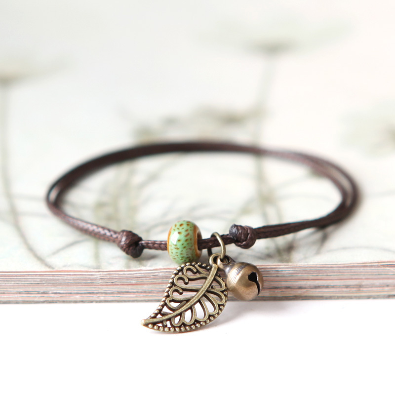 Women's ceramic beaded flower bracelet in a colorful floral design - Product view 5