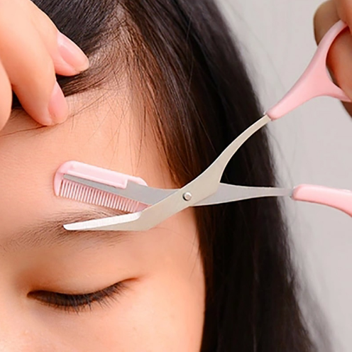 Pink eyebrow scissors and comb two-piece grooming set - Main product view