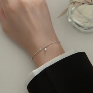 Women's S925 silver mini pearl bracelet in a silver or gold-colored finish - Main product view