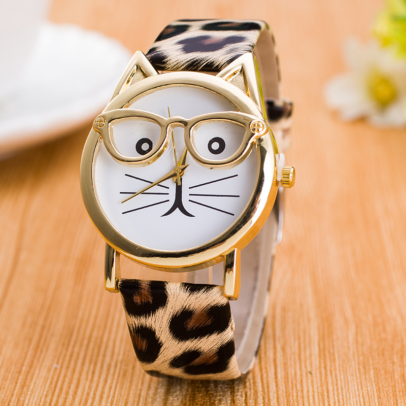 Children’s cartoon cat-face quartz wristwatch with rectangular dial and PU strap - Product view 3