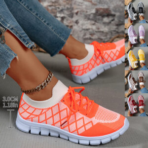 Colorblock plaid lace-up sneakers with round toe and flat heel - Main product view