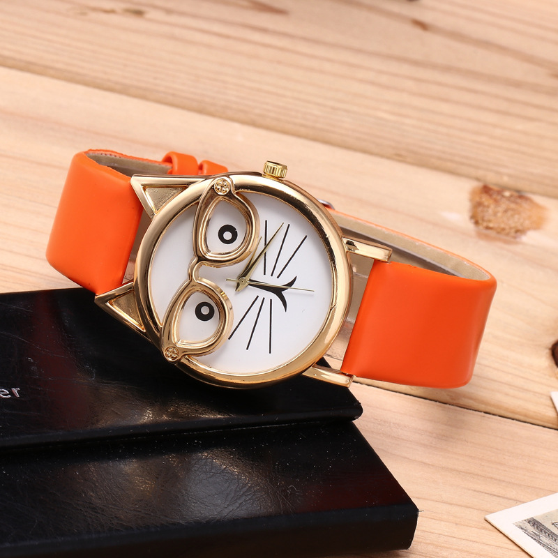 Children’s cartoon cat-face quartz wristwatch with rectangular dial and PU strap - Main product view