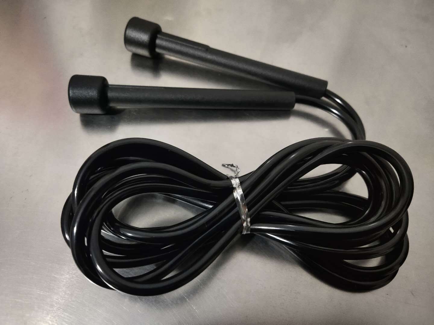 PVC skipping rope with colored handles - Black