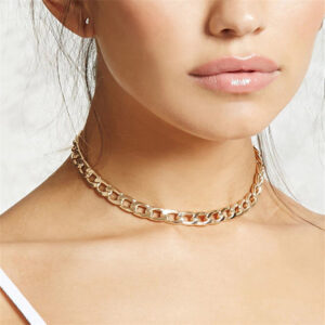 Simple clavicle chain necklace in silver or gold with optional heart detail - Main product view