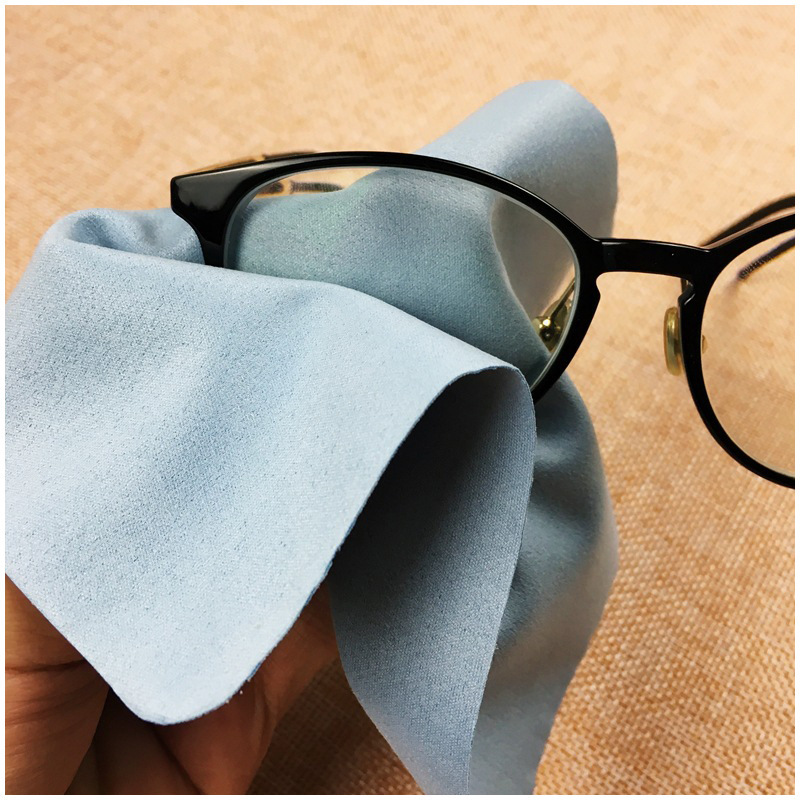 Piano Cloth, Mirror Cloth, Jewelry Cloth - Product view 3 Suede and superfine-fiber cleaning cloth for jewelry, piano surfaces, and mirrors - Product view 3