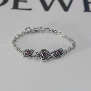 Vintage rose bracelet with rhinestone embellishment - Main product view