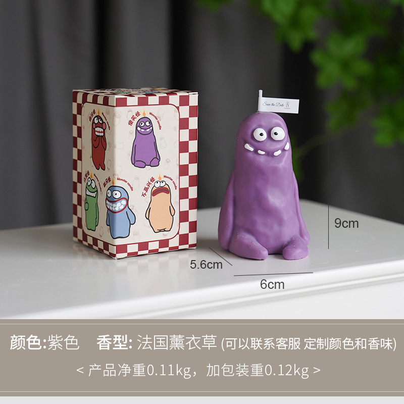 Clay monster aromatherapy candle with expressive figurine design - Product view 9