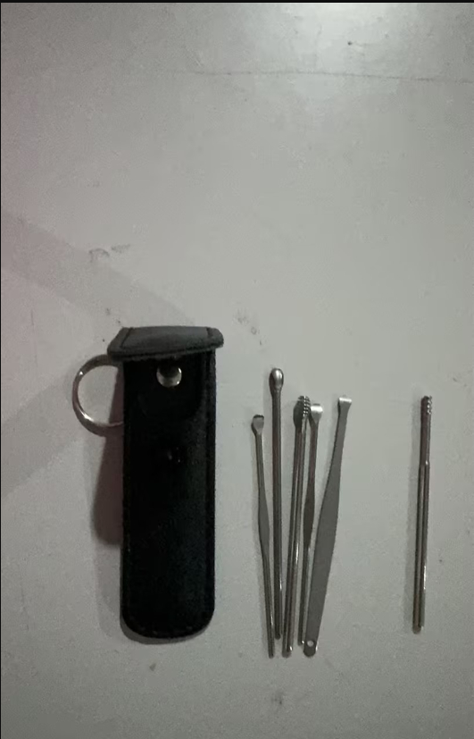 6-piece stainless steel ear pick set with leather case and protective cover - Product view 9