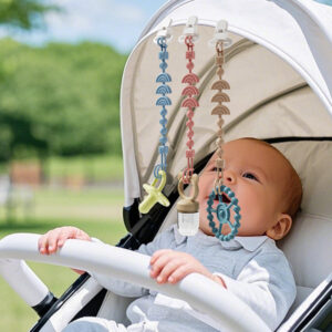Silicone anti-drop pacifier chain for babies - Main product view