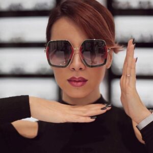 Vintage-style metal sunglasses with UV400 protection - Main product view