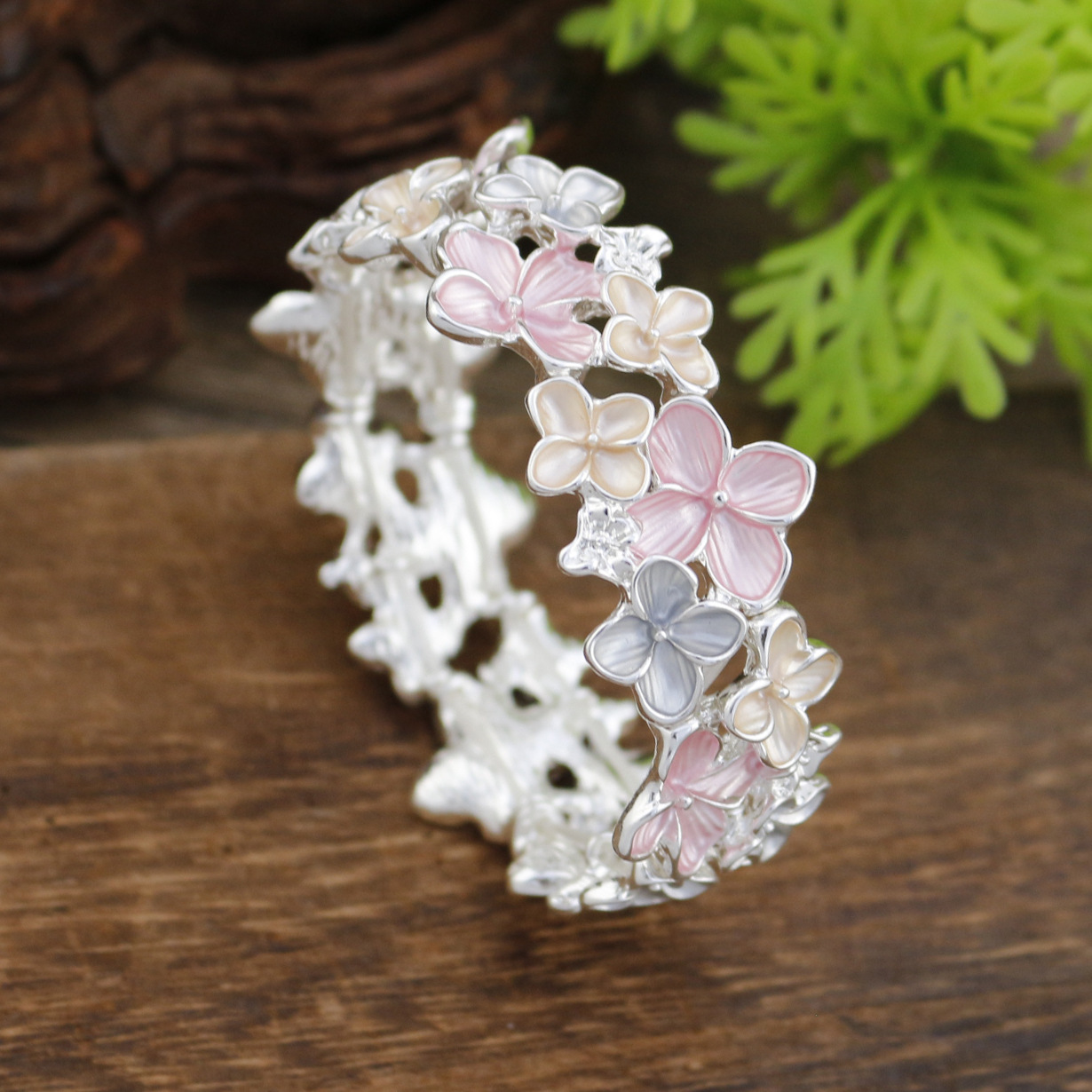 Women’s enamel sakura flower elastic bracelet with polished alloy finish - Product view 4