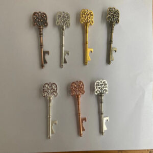 Vintage snowflake-shaped metal keychain bottle opener - Main product view