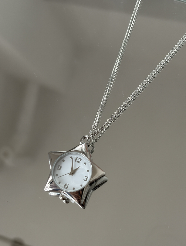 Artistic star necklace with a heart-shaped vintage gem lock pendant - Product view 5