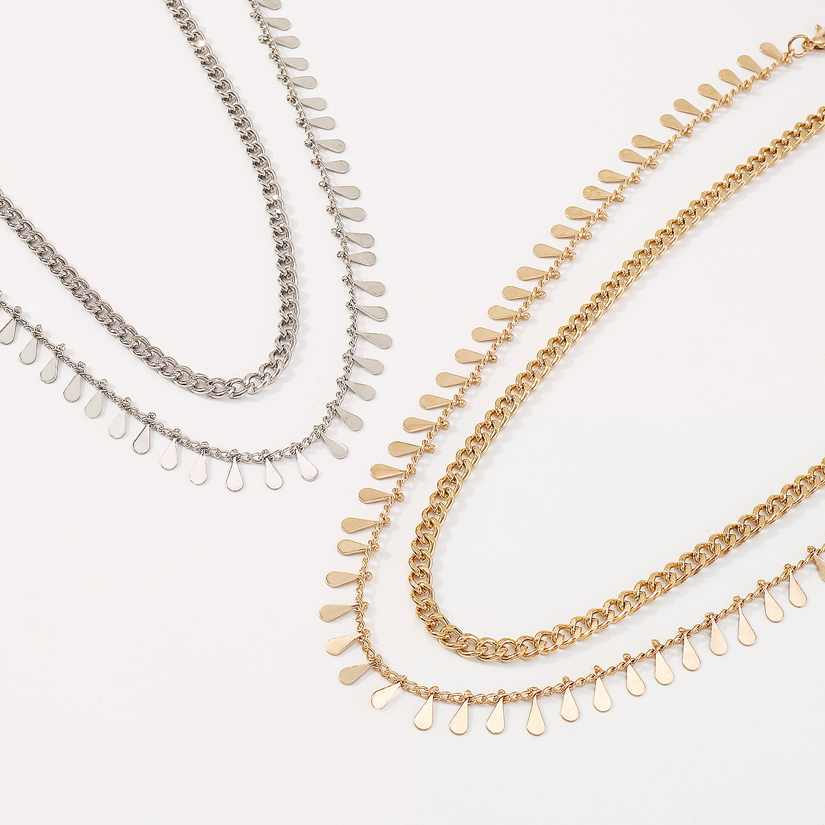 Drop Shape Sequin Commuter Net Red Wind Necklace - Product view 2 Drop-shaped geometric sequin-inspired clavicle chain necklace - Product view 2