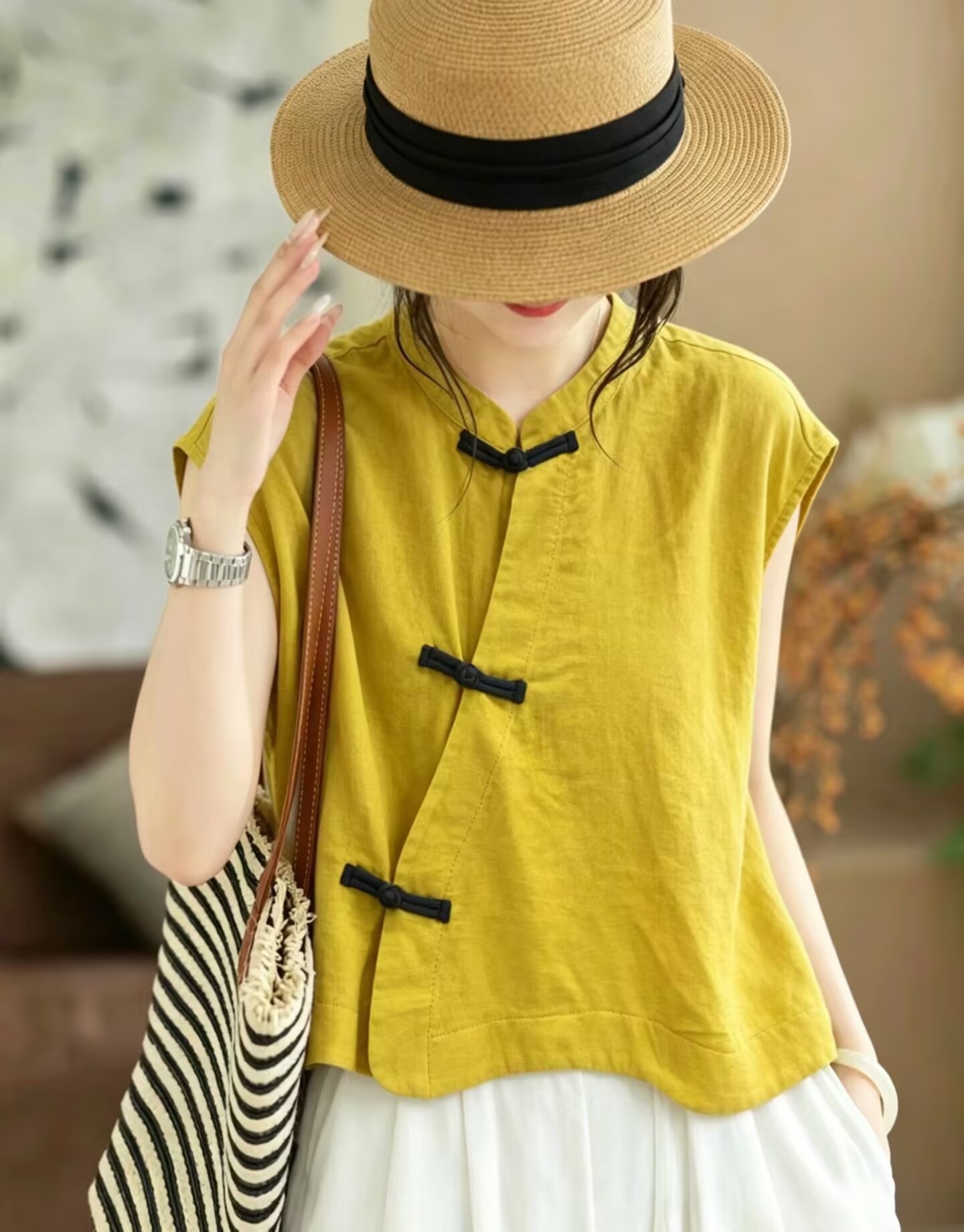 Women’s Chinese-style retro cotton vest with frog buttons - Product view 4