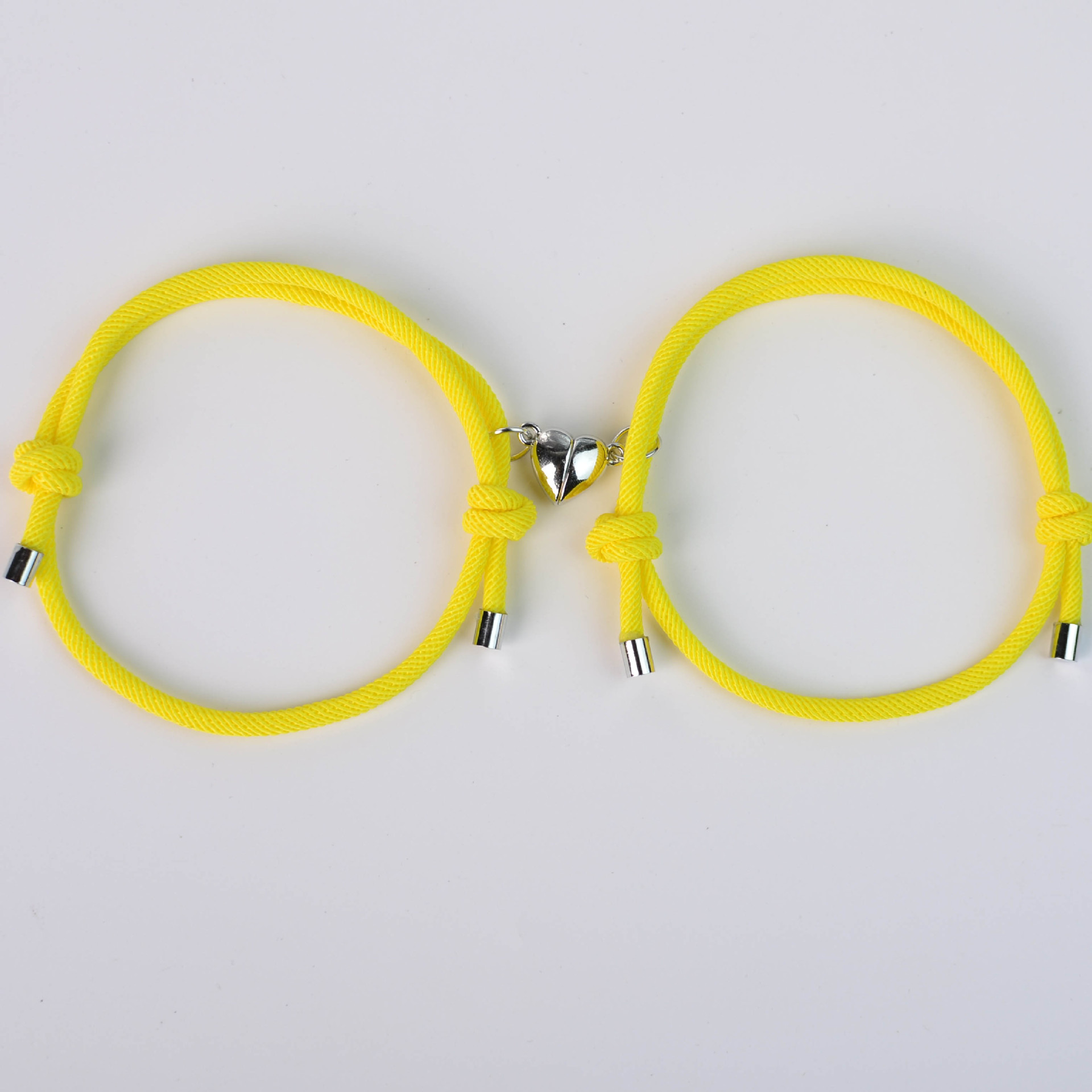 Heart-shaped magnetic couple bracelet with hand-woven Milan rope - Product view 4
