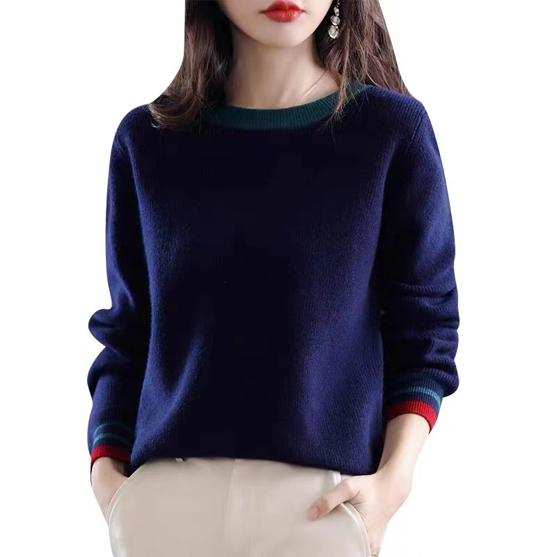 Women's loose-fit round-neck pullover sweater in a multicolor option - Product view 6