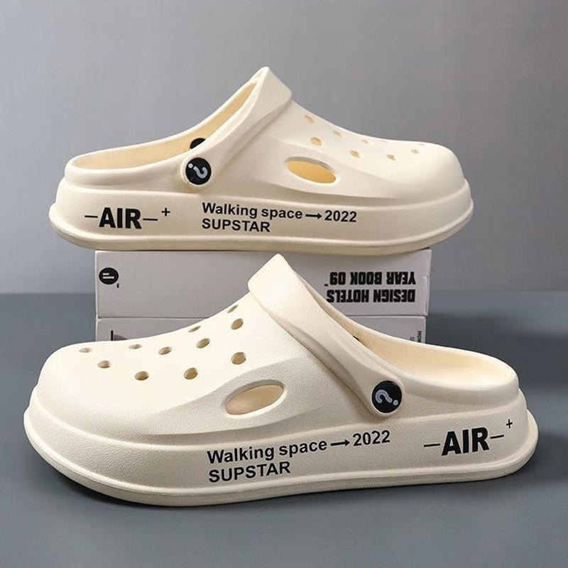 Astronaut-themed PVC clog slippers in assorted colors - Product view 1