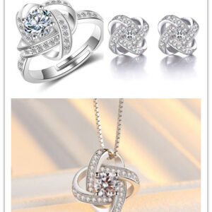 Women’s four-leaf clover pendant necklace with chain - Main product view