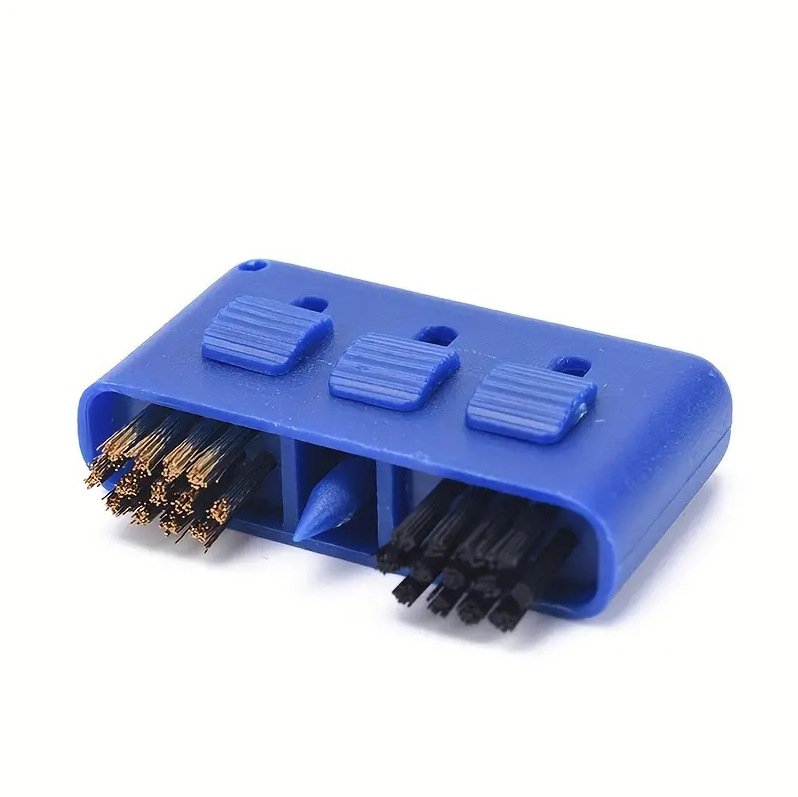 Plastic three-hole golf club cleaning brush in assorted colors - Product view 2