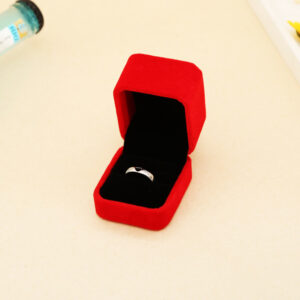 Large flannel jewelry box for rings and earrings - Main product view