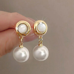 Textured pearl stud earrings in vintage-inspired designs - Main product view