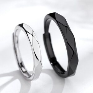 Black and white diamond-shaped adjustable couple ring - Main product view