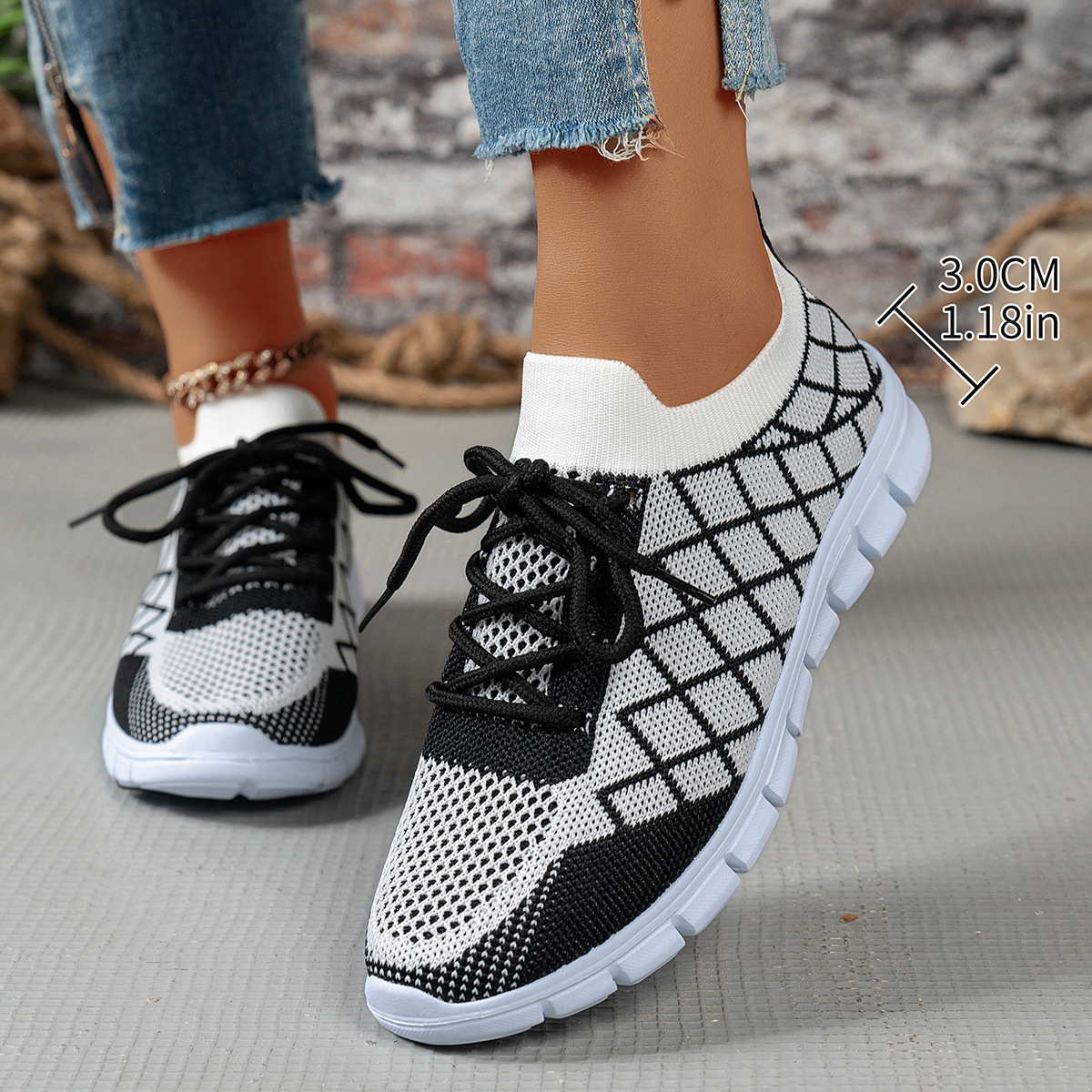 Colorblock plaid lace-up sneakers with round toe and flat heel - Product view 10