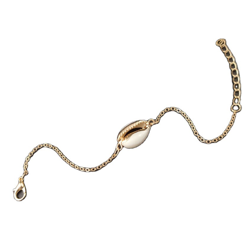 Women’s Shell Bracelet with Alloy Electroplated Finish, 17 + 5 cm - Product detail 1 Women's shell-inspired bracelet with electroplated alloy finish - Product detail 1