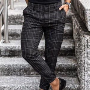 Men's plaid print casual trousers with loose fit and pocket detailing - Main product view