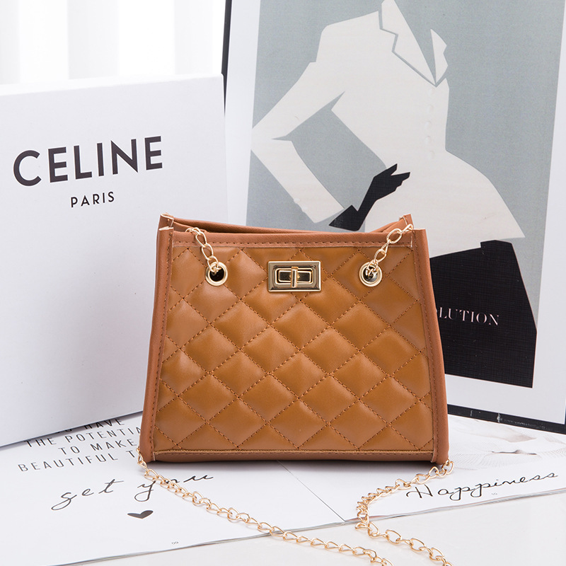 Mini PU chain shoulder bag with rhombus embroidery - Product view 6