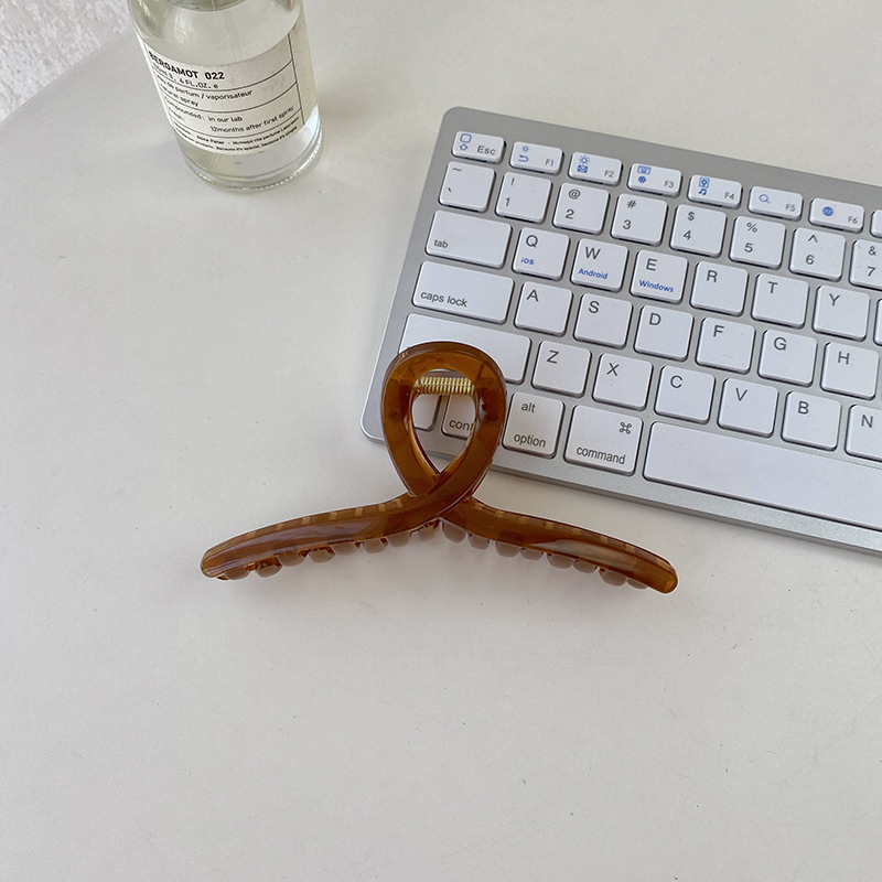 13 cm geometric jelly-style hair claw clip in a selected color - Product view 6