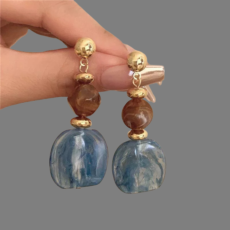 French-style sheer acrylic geometric pendant earrings in a selected color - Blue