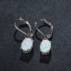 Four-claw oval geometric earrings for women in gold, rose gold, and silver - Main product view