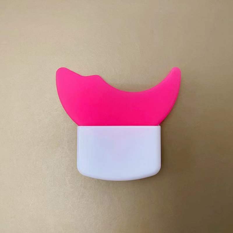 Silicone eye makeup auxiliary baffle for eyeliner and lash application - Large Rose Red