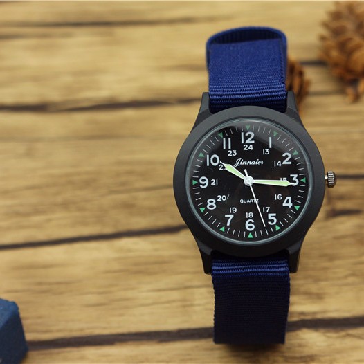 Luminous-hand quartz watch with alloy case and colored strap - Blue Ribbon With A Black Shell