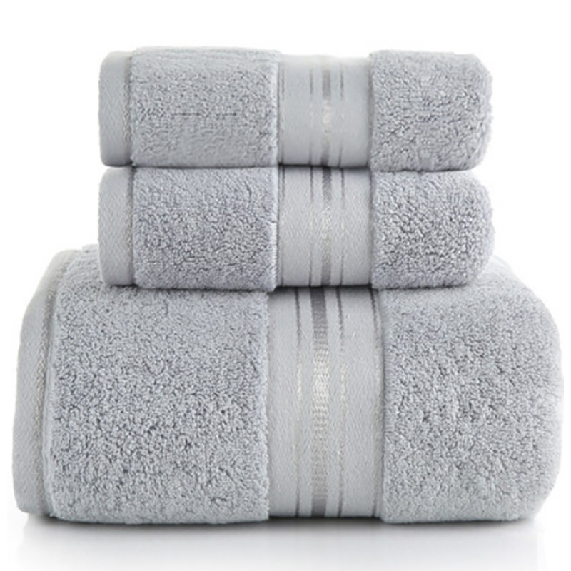 Cotton 3-piece bath towel set with one large bath towel and two smaller towels - Light Grey