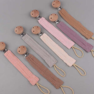 Cotton and hemp pacifier clip with silicone beads - Main product view