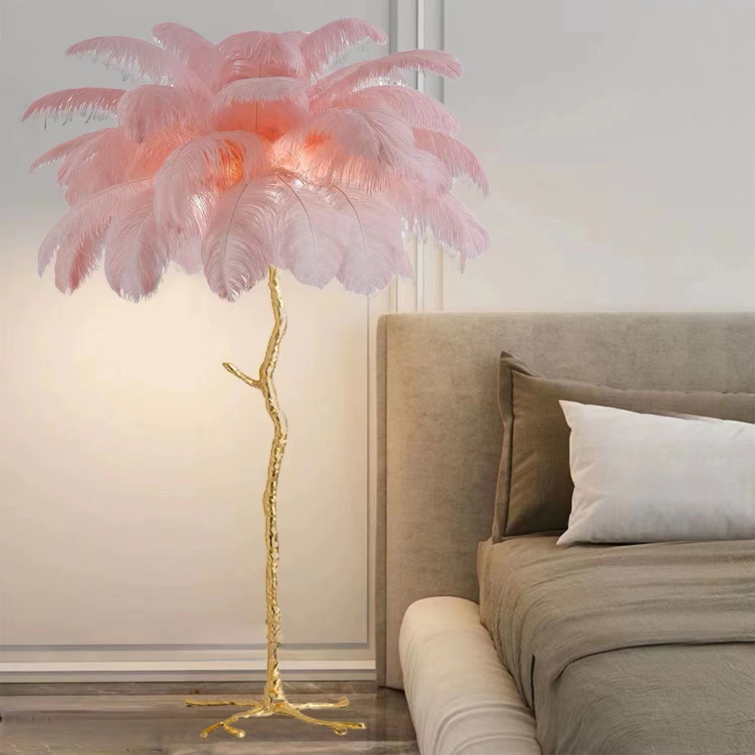 Decorative resin feather floor lamp with 32 feathers - Pink-US
