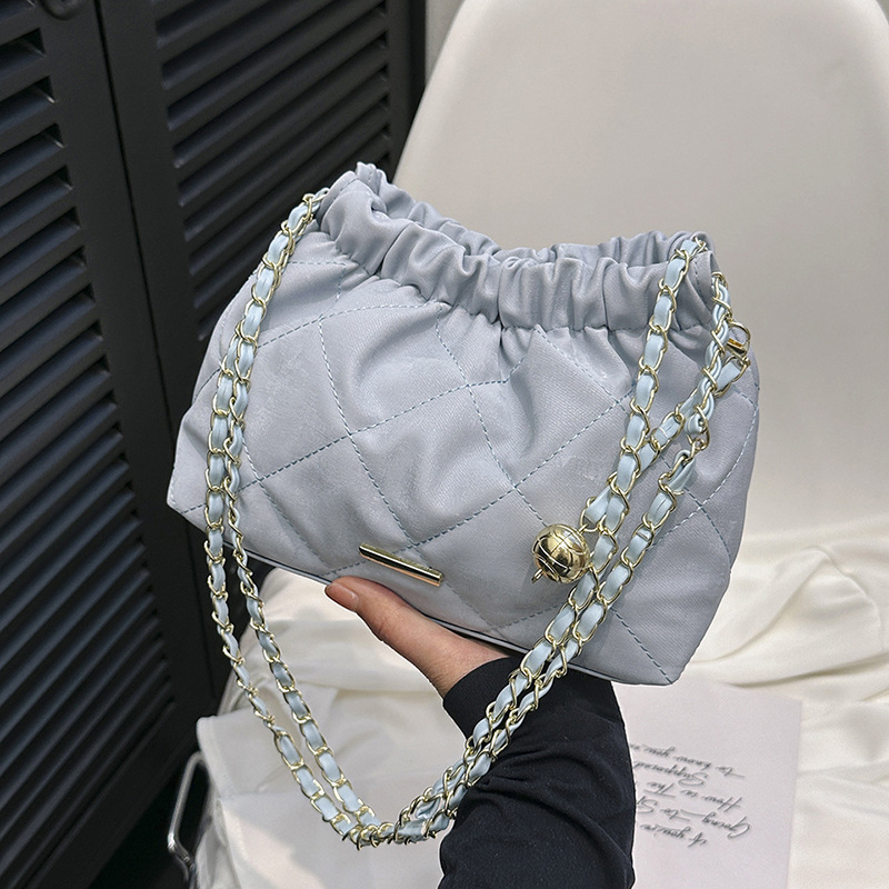 Women's soft PU rhombus chain shoulder messenger bag in white, pink, blue, or black - Blue